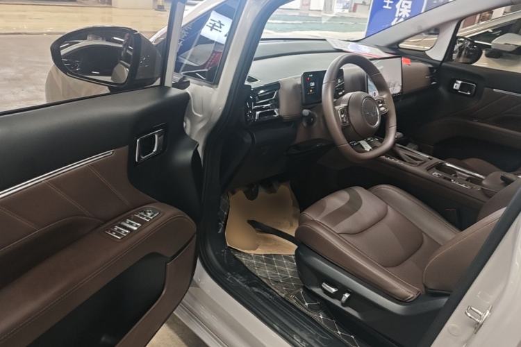 Used Wuling 730 2025 Model 1.5T CVT Elite Edition Driver Seat