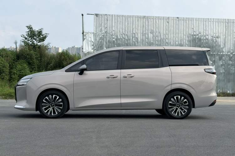 Used Wuling 730 2025 Model 1.5T CVT Elite Edition Exterior 6