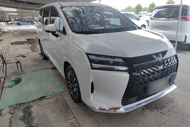 Used Wuling 730 2025 Model 1.5T CVT Elite Edition Front Right 45 Deg