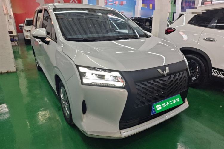 Used Wuling 730 2025 Model 1.5T 6MT Comfort Edition Front Right 45 Deg