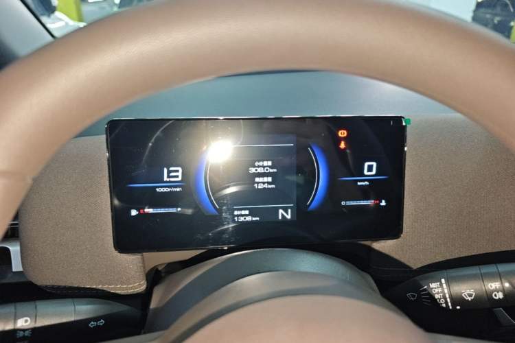 Used Wuling 730 2025 Model 1.5T 6MT Comfort Edition Instrument Cluster
