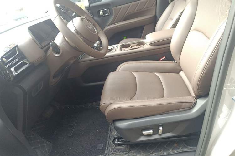 Used Wuling 730 2025 Model 1.5T CVT Elite Edition Left Front Seat