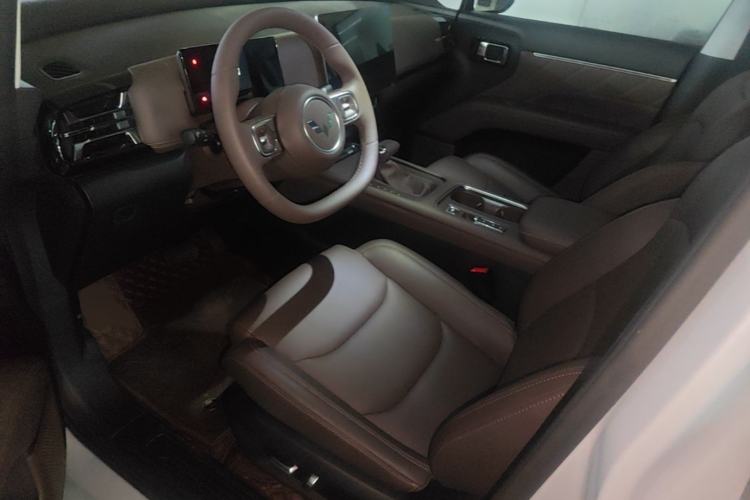 Used Wuling 730 2025 Model 1.5T CVT Elite Edition Left Front Seat