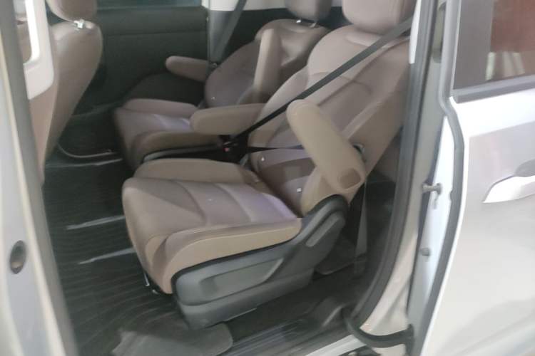 Used Wuling 730 2025 Model 1.5T 6MT Comfort Edition Left Rear Seat