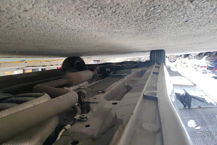 Used Wuling 730 2025 Model 1.5T CVT Elite Edition Left Side Sill