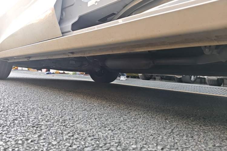 Used Wuling 730 2025 Model 1.5T CVT Elite Edition Left Side Sill