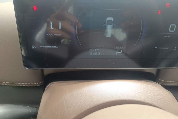 Used Wuling 730 2025 Model 1.5T CVT Elite Edition Odometer Close Up