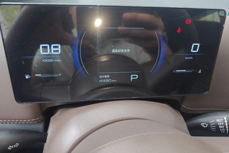 Used Wuling 730 2025 Model 1.5T CVT Elite Edition Odometer Close Up