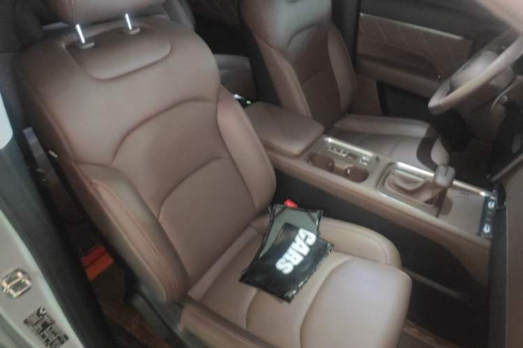 Used Wuling 730 2025 Model 1.5T CVT Elite Edition Right Front Seat