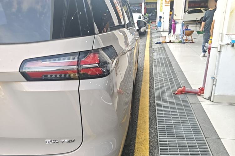 Used Wuling 730 2025 Model 1.5T CVT Elite Edition Right Rear Taillight