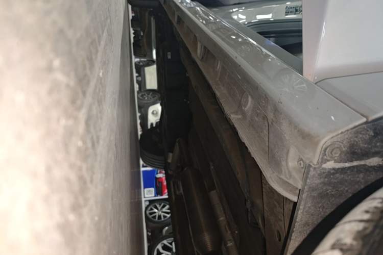Used Wuling 730 2025 Model 1.5T CVT Elite Edition Right Side Sill