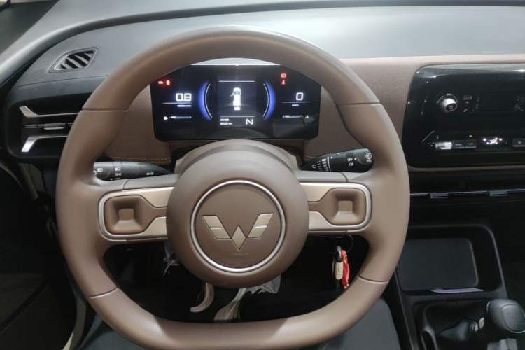 Used Wuling 730 2025 Model 1.5T 6MT Comfort Edition Steering Wheel