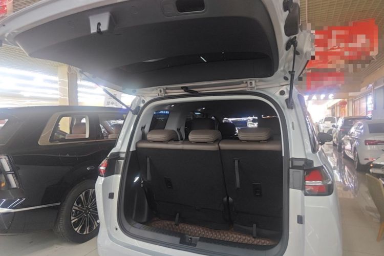 Used Wuling 730 2025 Model 1.5T CVT Elite Edition Trunk