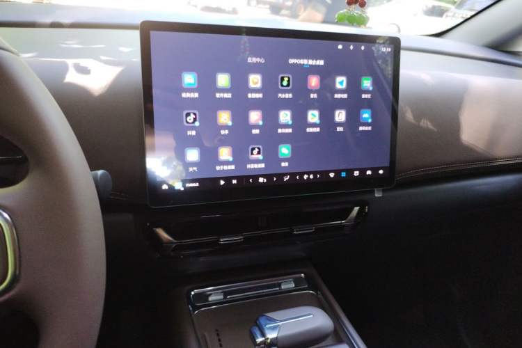 Used Wuling 730 2025 Model 1.5T CVT Elite Edition Audio And AC Panel