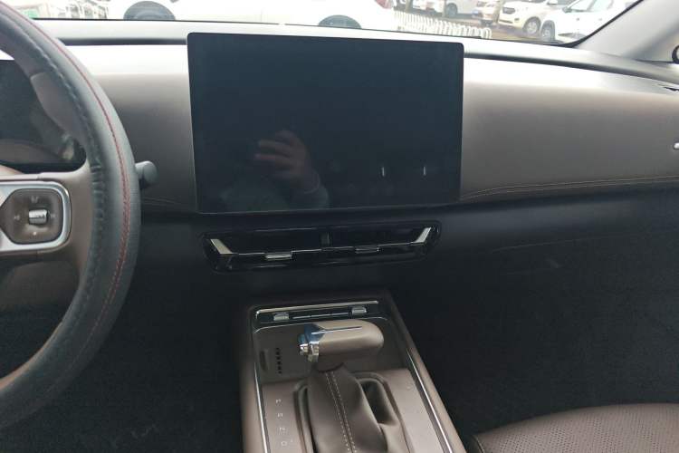 Used Wuling 730 2025 Model 1.5T CVT Elite Edition Audio And AC Panel