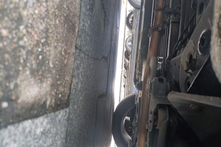 Used Wuling 730 2025 Model 1.5T CVT Elite Edition Chassis Front Right