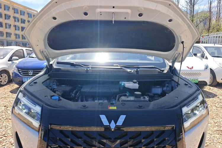 Used Wuling 730 2025 Model 1.5T CVT Elite Edition Engine Bay
