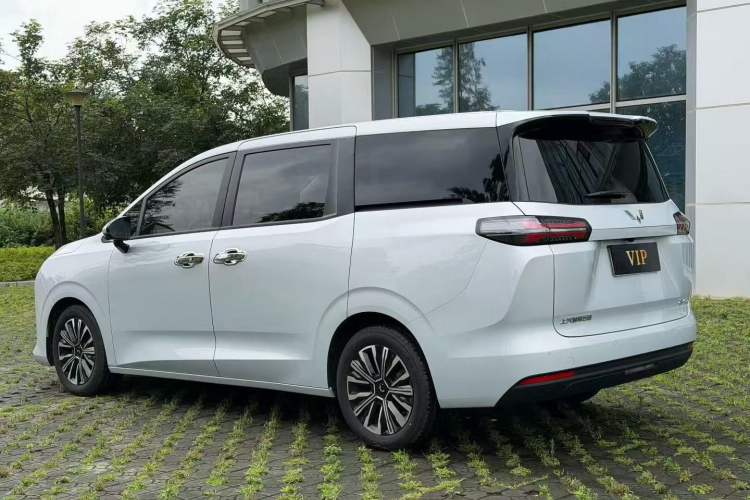Used Wuling 730 2025 Model 1.5T CVT Elite Edition Exterior 2
