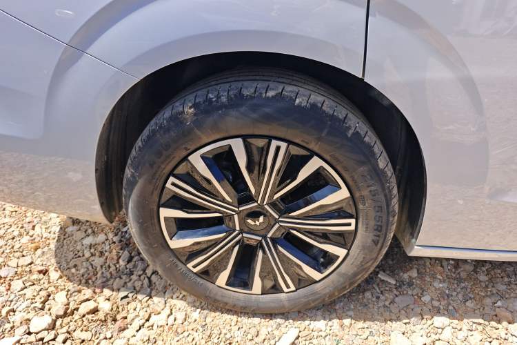 Used Wuling 730 2025 Model 1.5T CVT Elite Edition Exterior 5