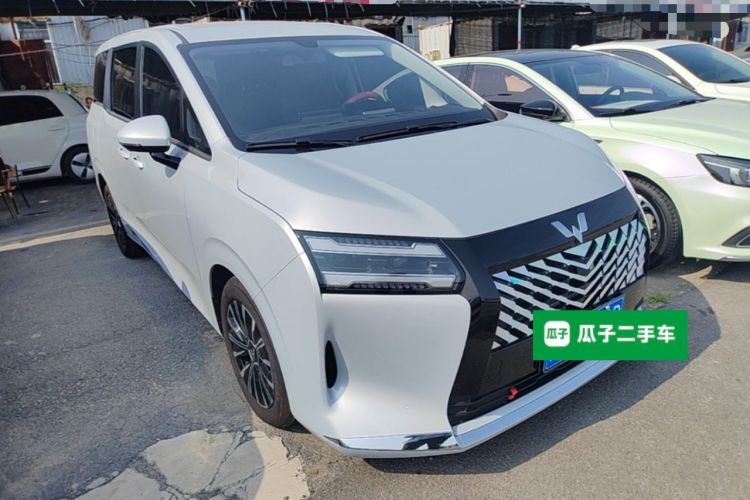Used Wuling 730 2025 Model 1.5T CVT Elite Edition Front Right 45 Deg