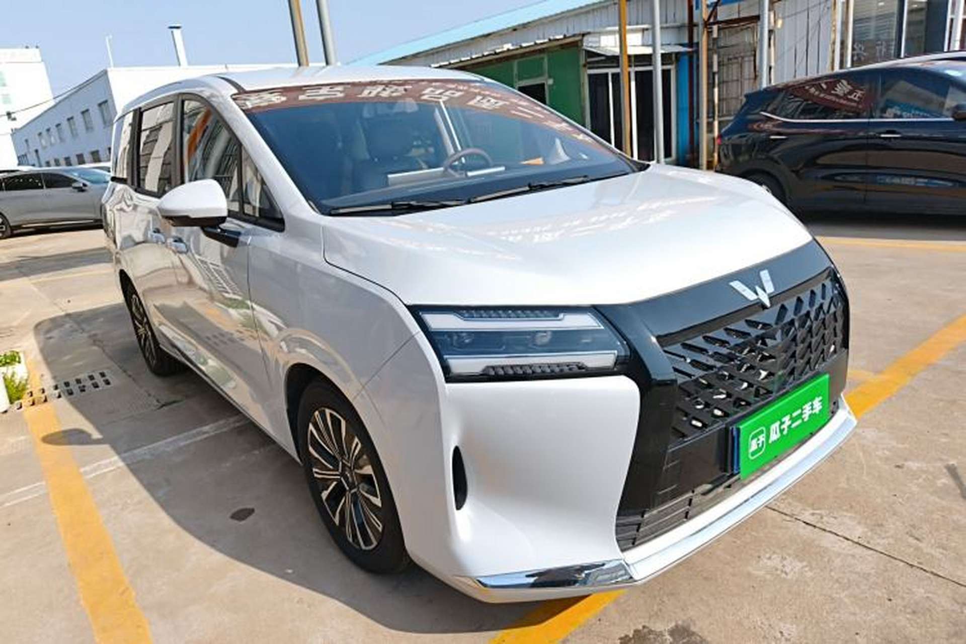 Used Wuling 730 2025 Model 1.5T CVT Elite Edition Front Right 45 Deg