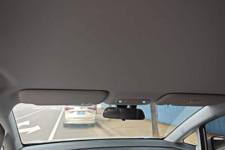 Used Wuling 730 2025 Model 1.5T CVT Elite Edition Headliner
