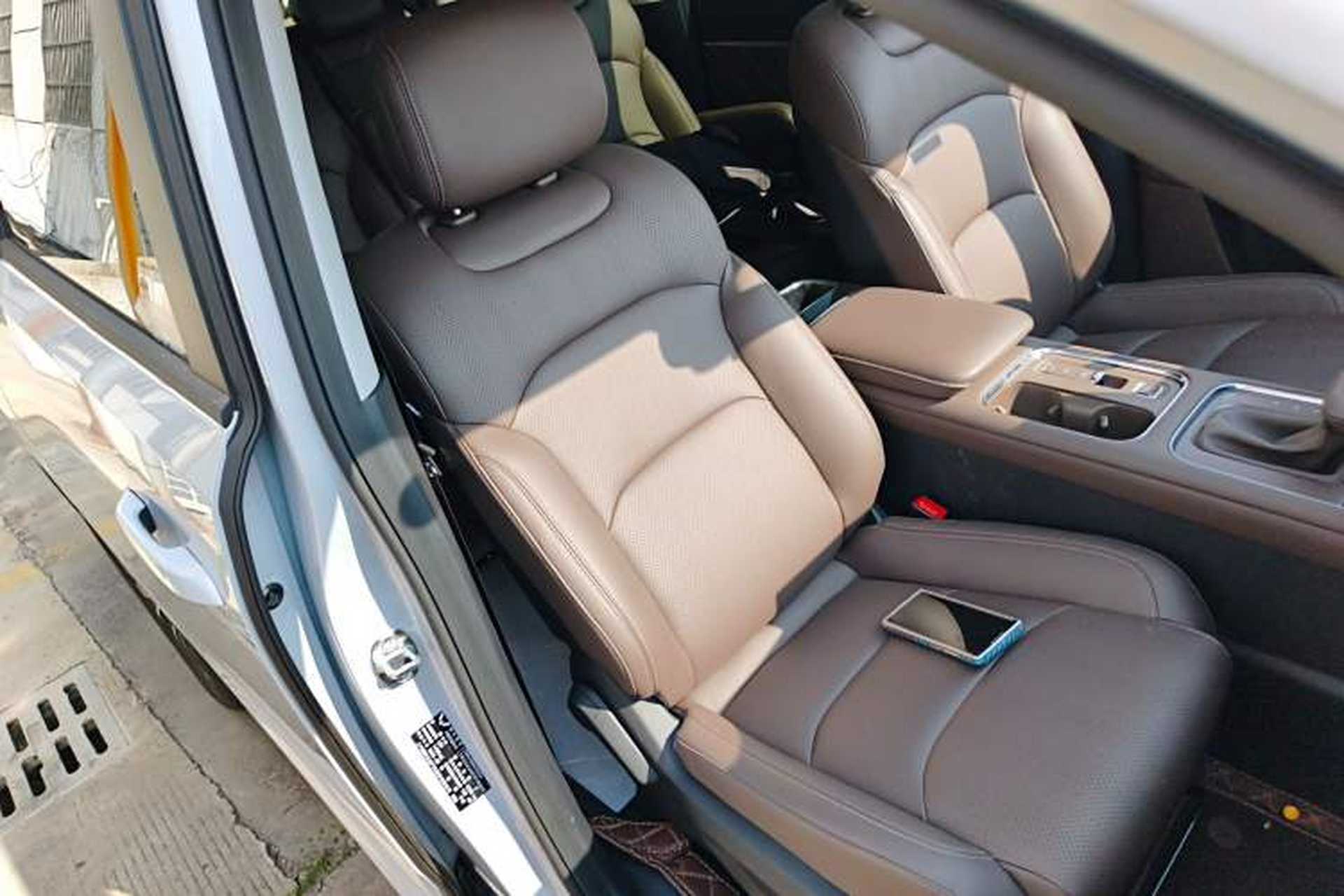 Used Wuling 730 2025 Model 1.5T CVT Elite Edition Right Front Seat