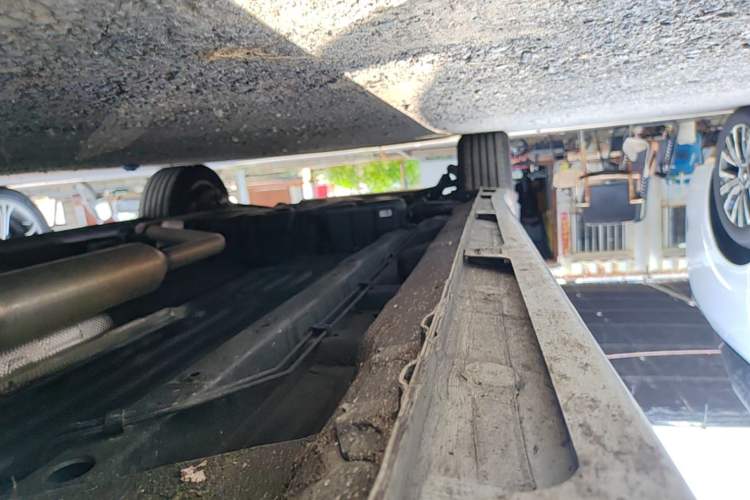 Used Wuling 730 2025 Model 1.5T CVT Elite Edition Right Side Sill