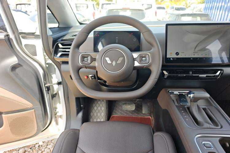 Used Wuling 730 2025 Model 1.5T CVT Elite Edition Steering Wheel