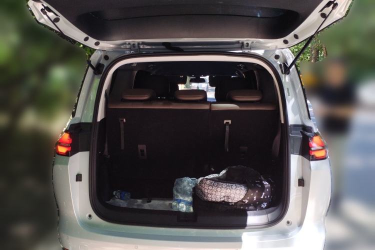 Used Wuling 730 2025 Model 1.5T CVT Elite Edition Trunk