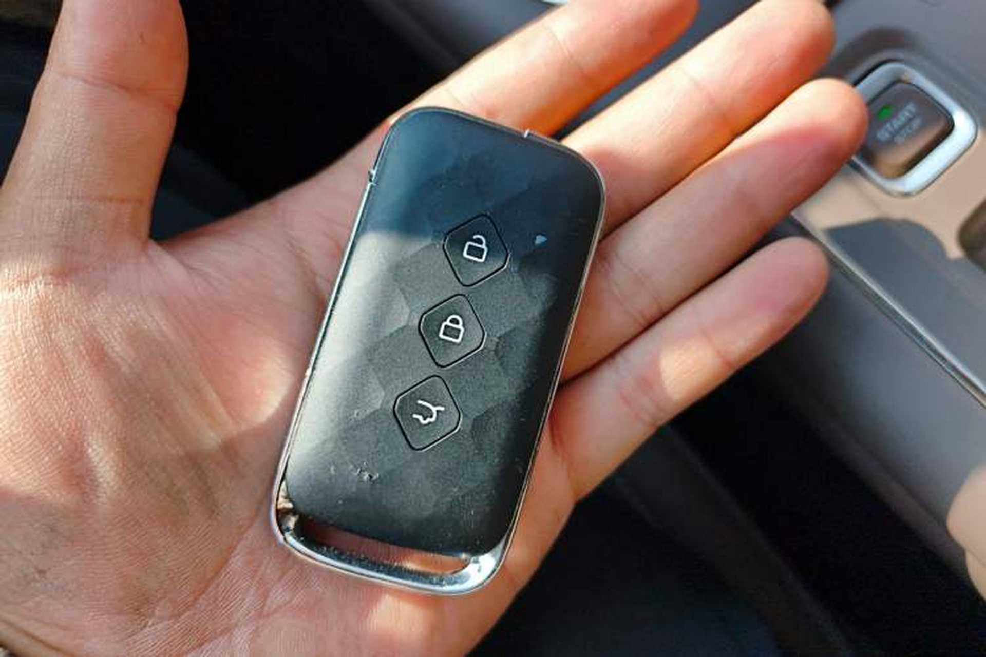Used Wuling 730 2025 Model 1.5T CVT Elite Edition Vehicle Key