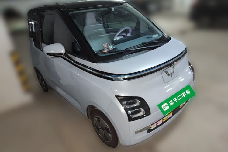 Used Wuling Air ev 2023 - Four Seats - Advanced Edition Front Right 45 Deg