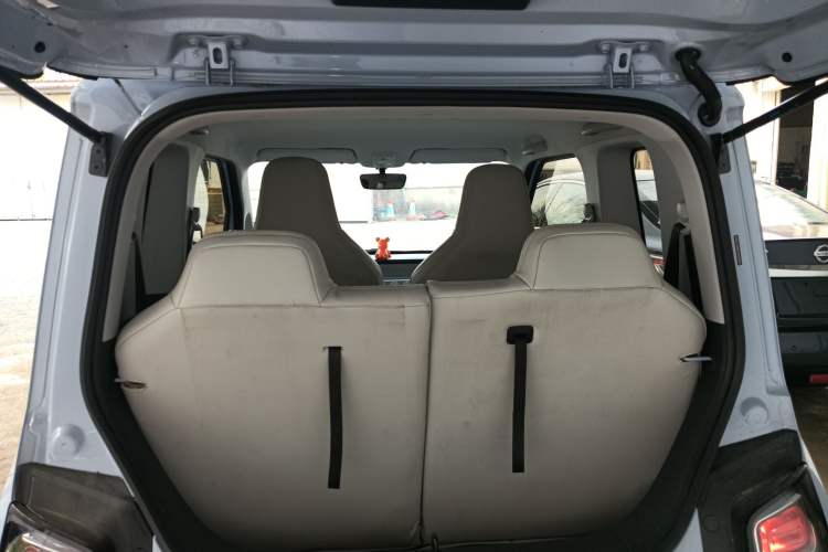 Used Wuling Air ev 2023 - Four Seats - Standard Edition Trunk