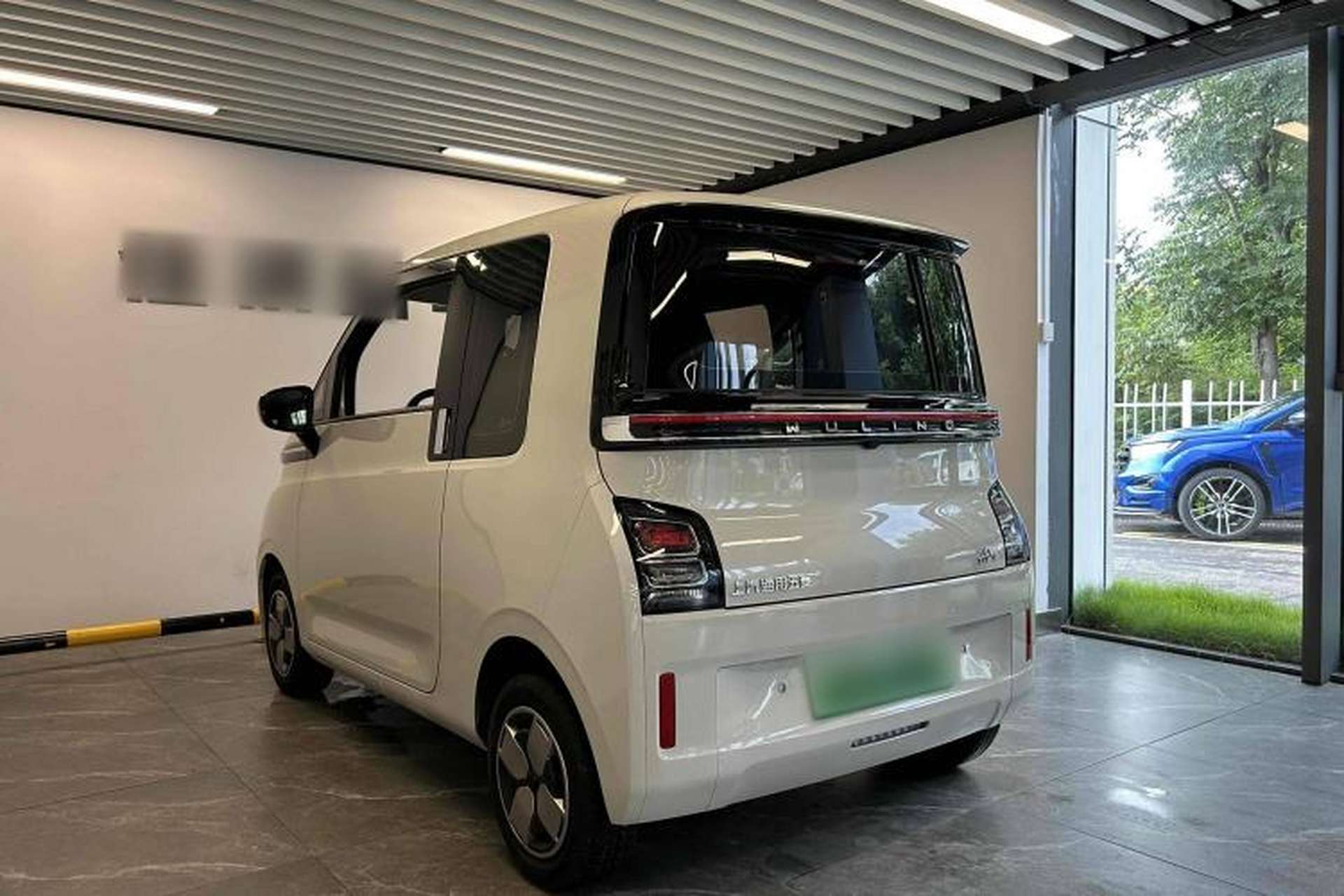Used Wuling Air ev 2023 - Four Seats - Standard Edition Exterior 3