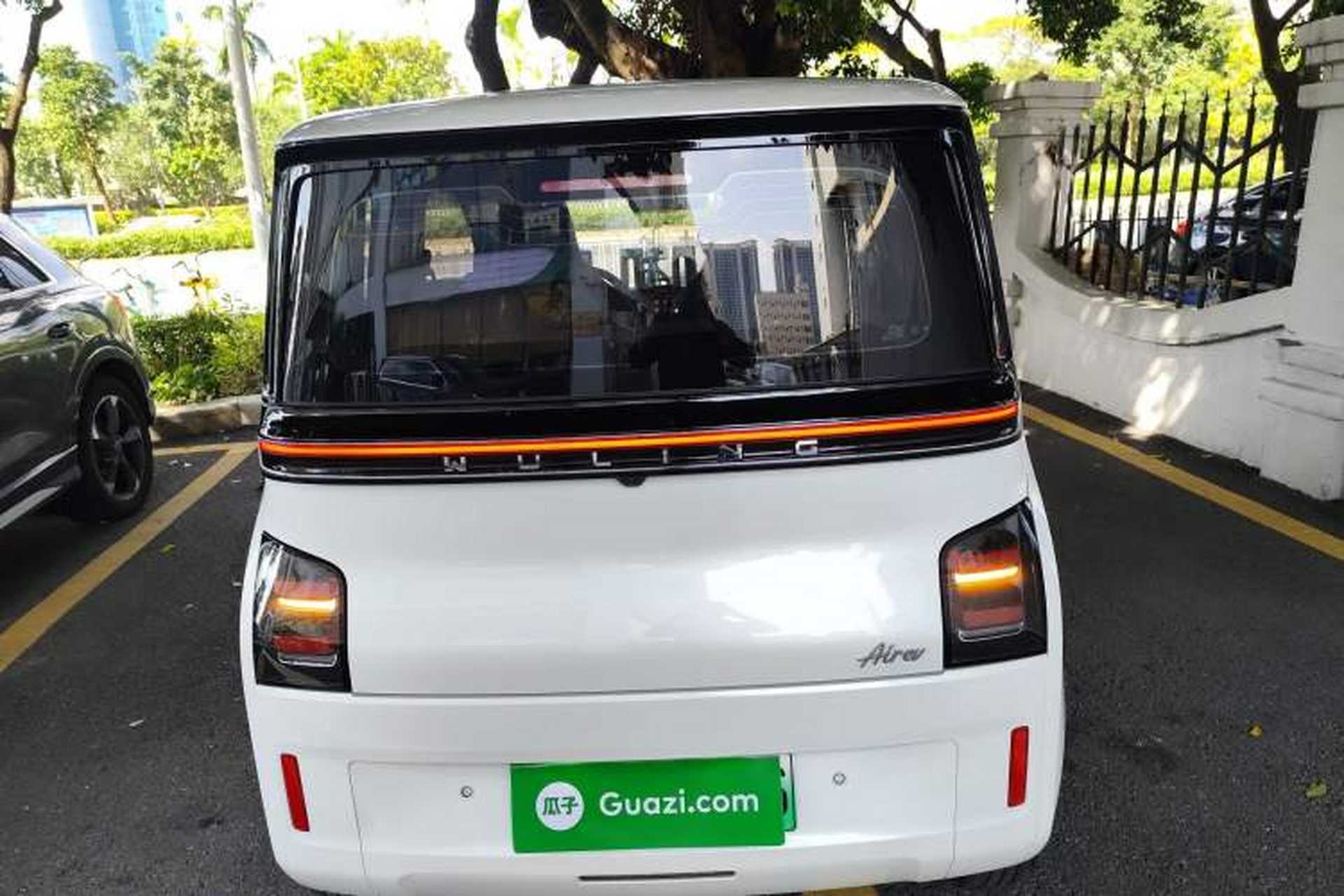 Used Wuling Air ev 2023 - Four Seats - Advanced Edition Exterior 4
