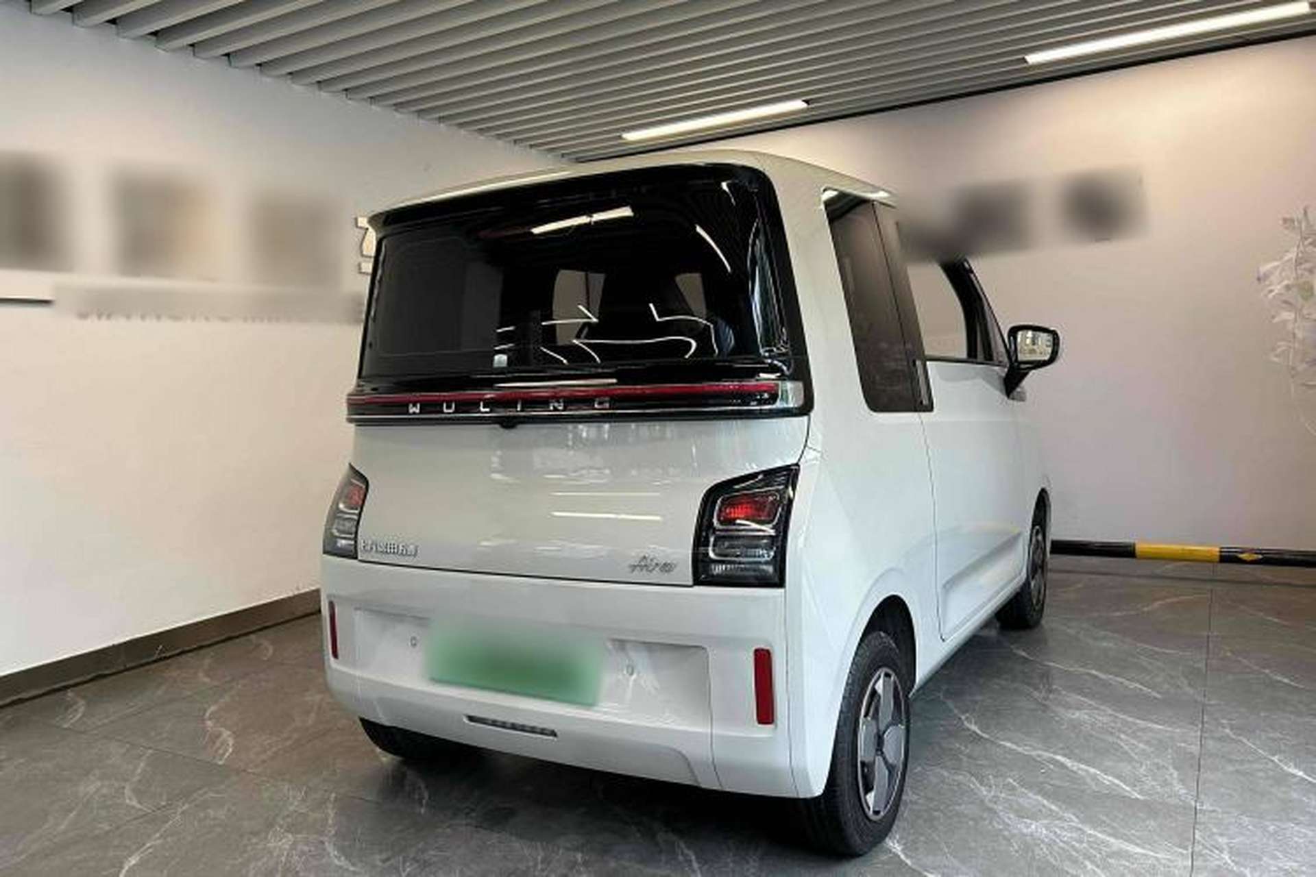 Used Wuling Air ev 2023 - Four Seats - Standard Edition Exterior 5