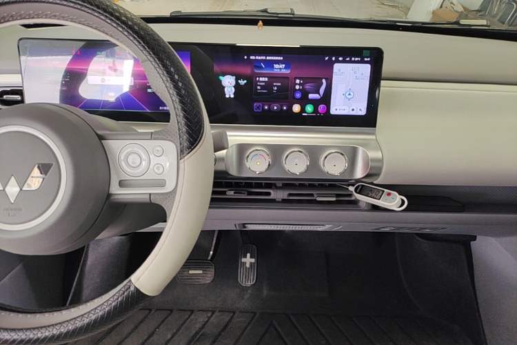 Used Wuling Air ev 2023 - Four Seats - Advanced Edition Audio And AC Panel