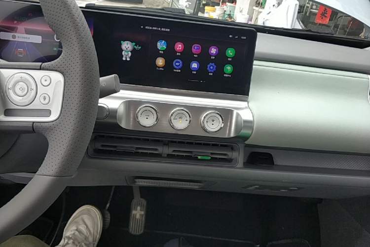 Used Wuling Air ev 2023 - Four Seats - Advanced Edition Audio And AC Panel