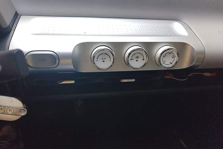 Used Wuling Air ev 2023 - Four Seats - Standard Edition Audio And AC Panel