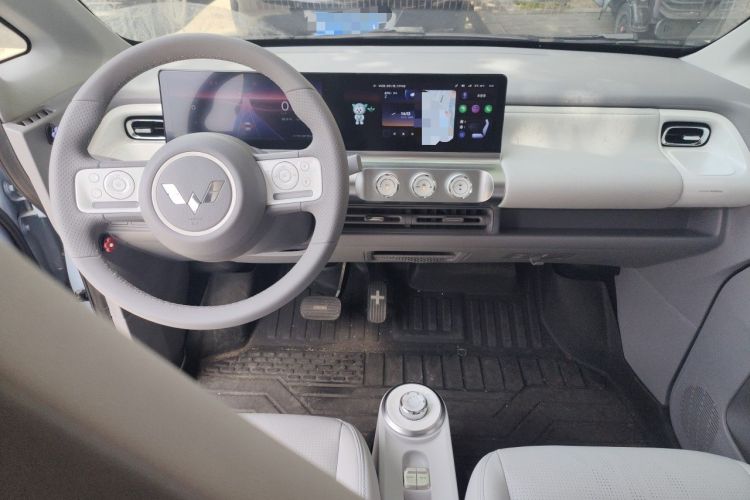 Used Wuling Air ev 2023 - Four Seats - Advanced Edition Center Console