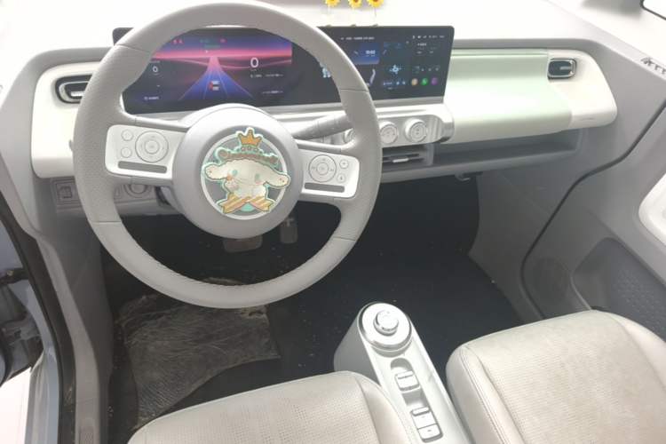 Used Wuling Air ev 2023 - Four Seats - Advanced Edition Center Console