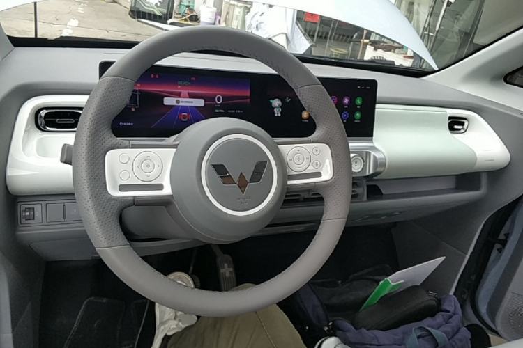 Used Wuling Air ev 2023 - Four Seats - Advanced Edition Center Console