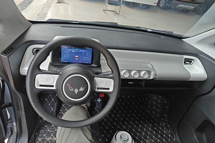 Used Wuling Air ev 2023 – Two-Seater - Standard Edition Center Console