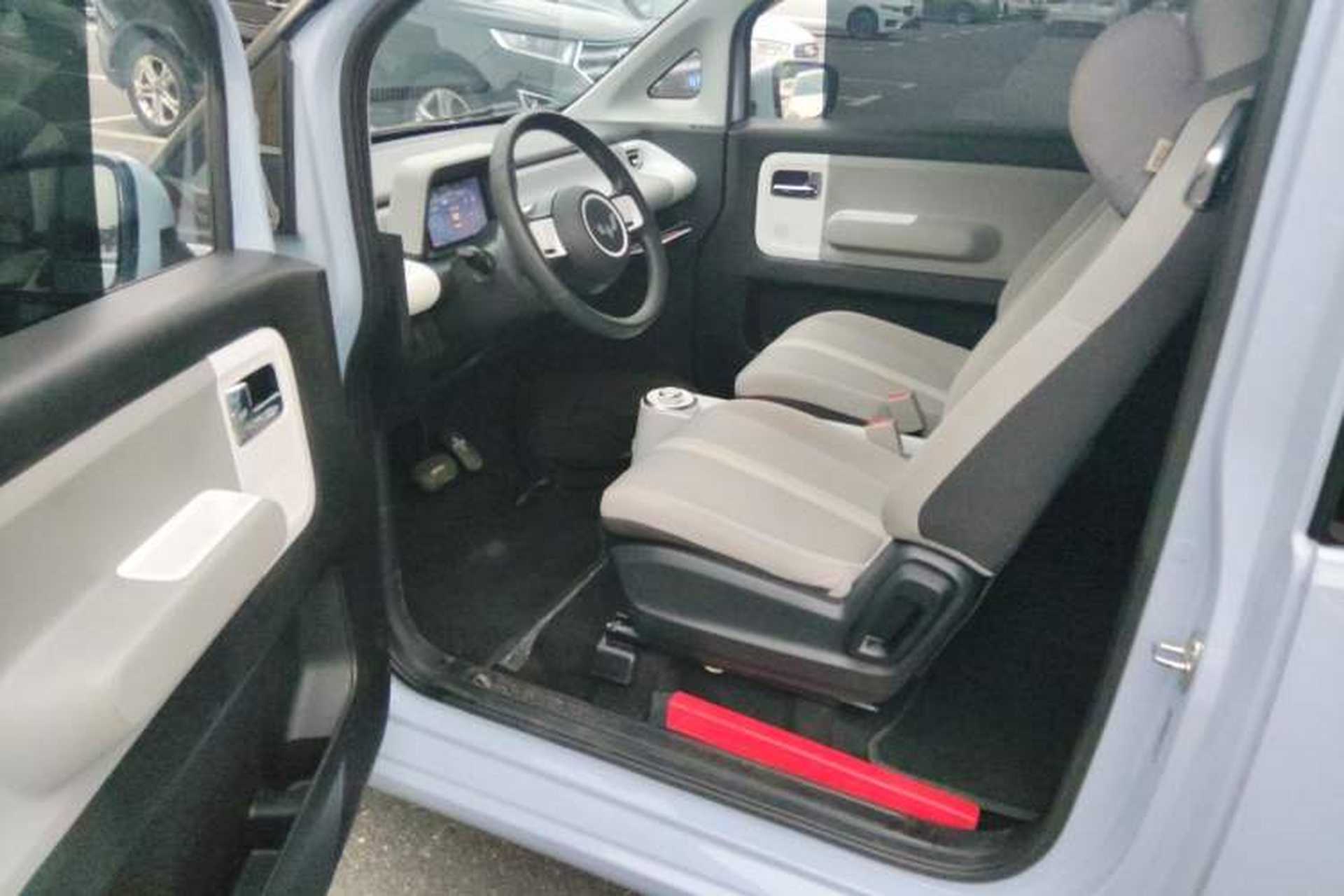 Used Wuling Air ev 2023 - Four Seats - Standard Edition Driver Seat