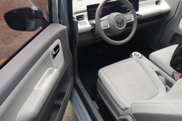 Used Wuling Air ev 2023 - Four Seats - Advanced Edition Driver Seat