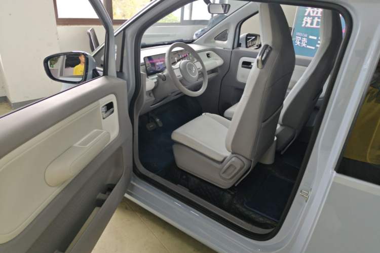 Used Wuling Air ev 2023 - Four Seats - Advanced Edition Driver Seat