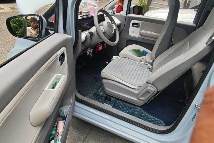 Used Wuling Air ev 2023 - Four Seats - Advanced Edition Driver Seat