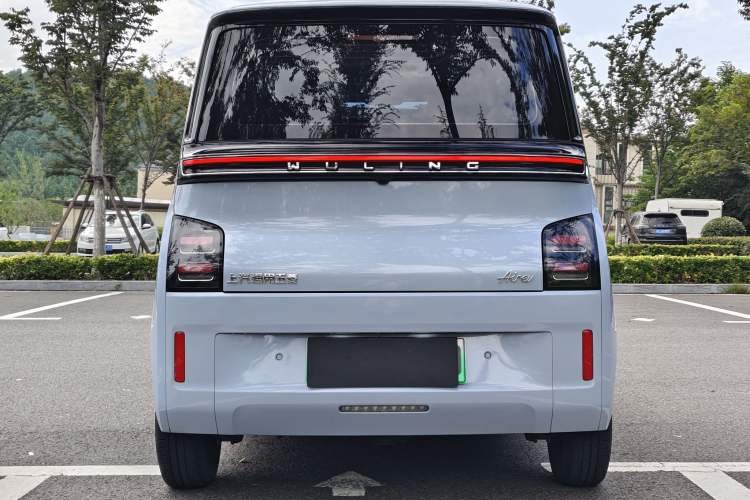 Used Wuling Air ev 2023 - Four Seats - Advanced Edition Exterior 6