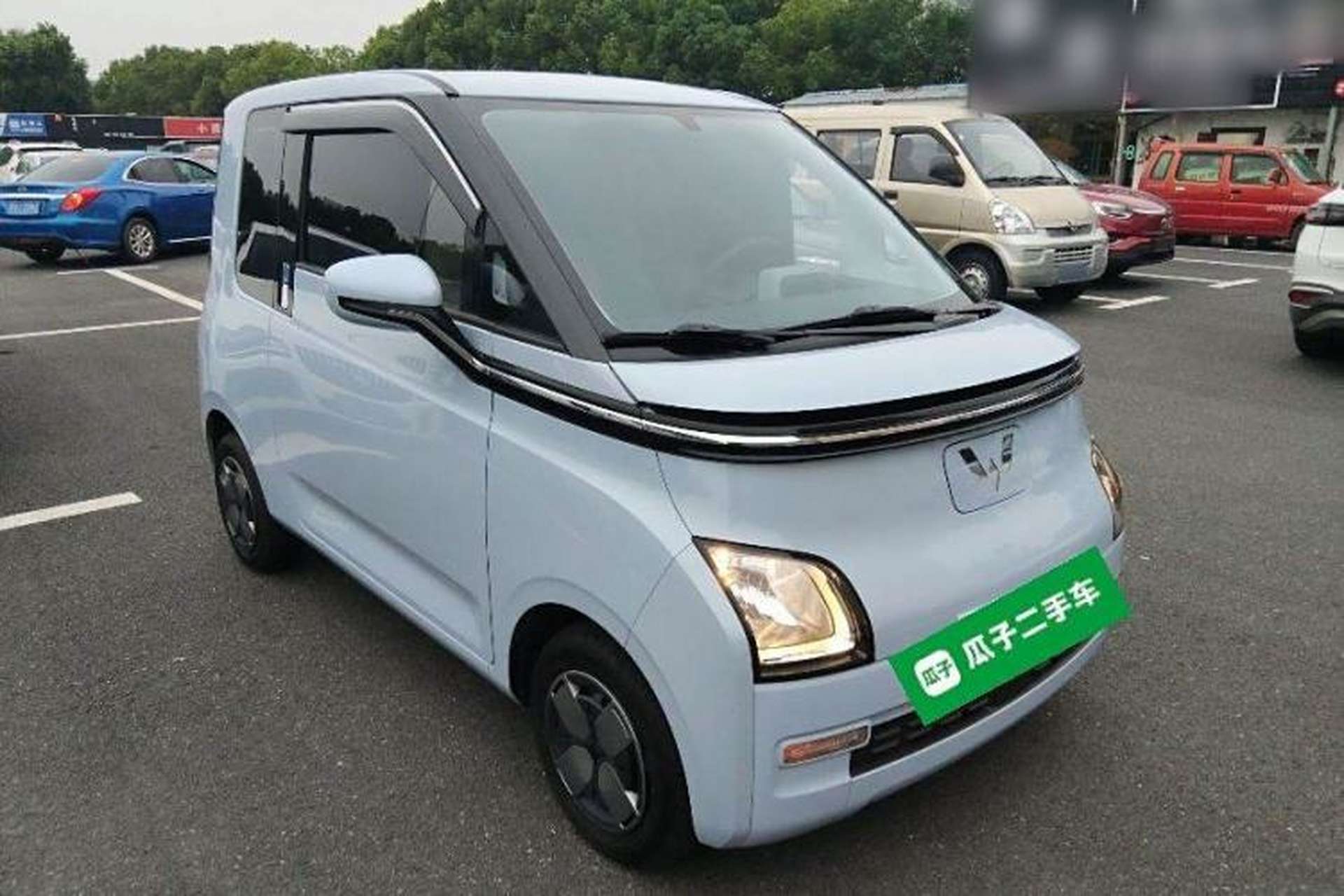 Used Wuling Air ev 2023 - Four Seats - Standard Edition Front Right 45 Deg