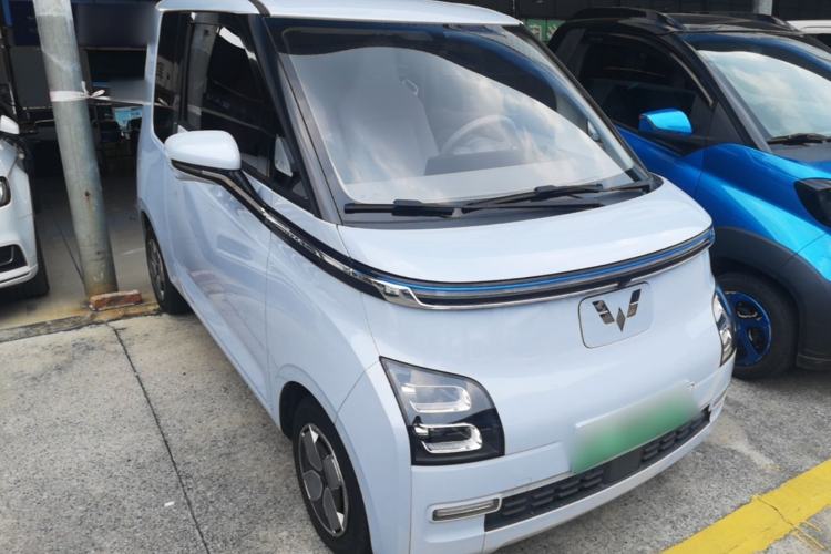 Used Wuling Air ev 2023 - Four Seats - Advanced Edition Front Right 45 Deg